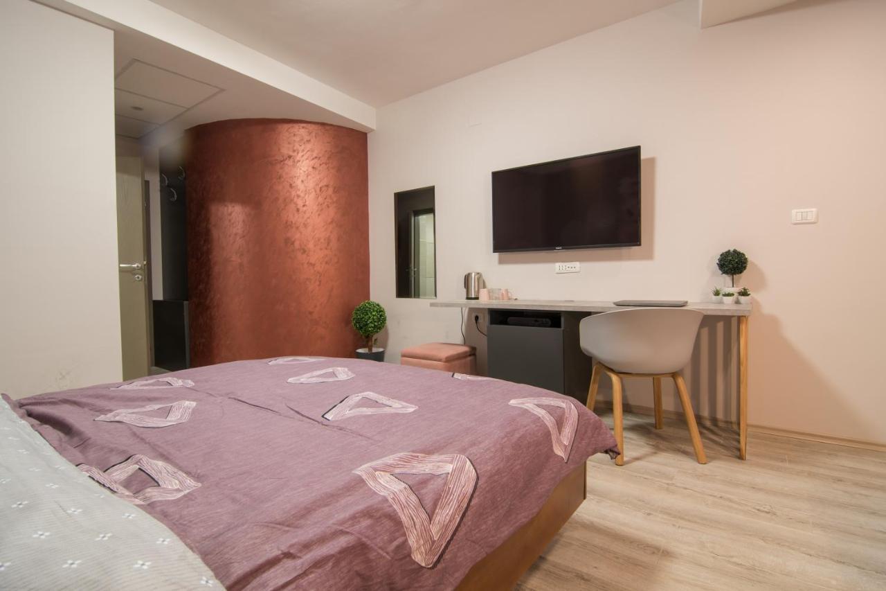 Vanilla Boutique Apartments Скопие Екстериор снимка