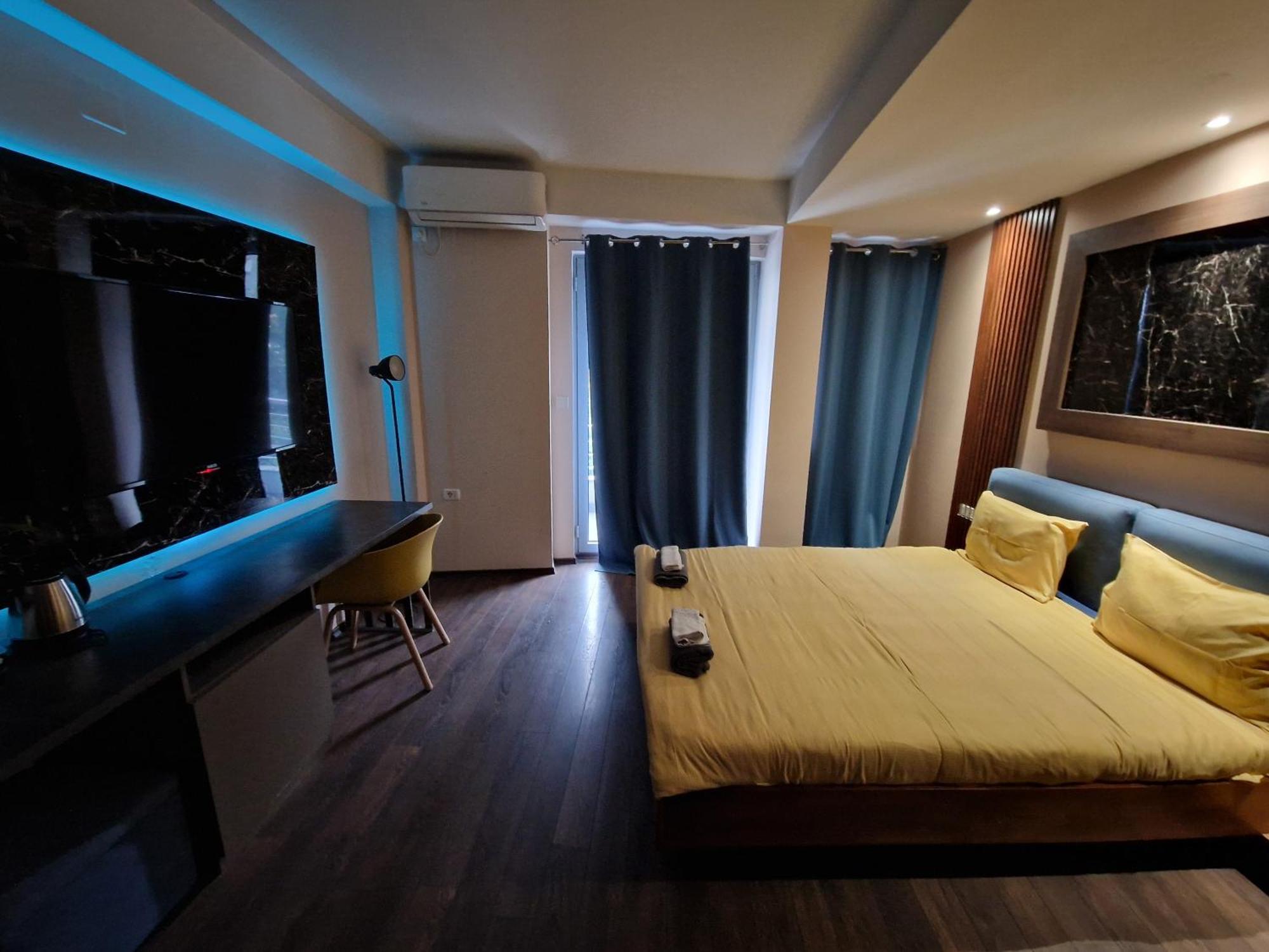 Vanilla Boutique Apartments Скопие Екстериор снимка
