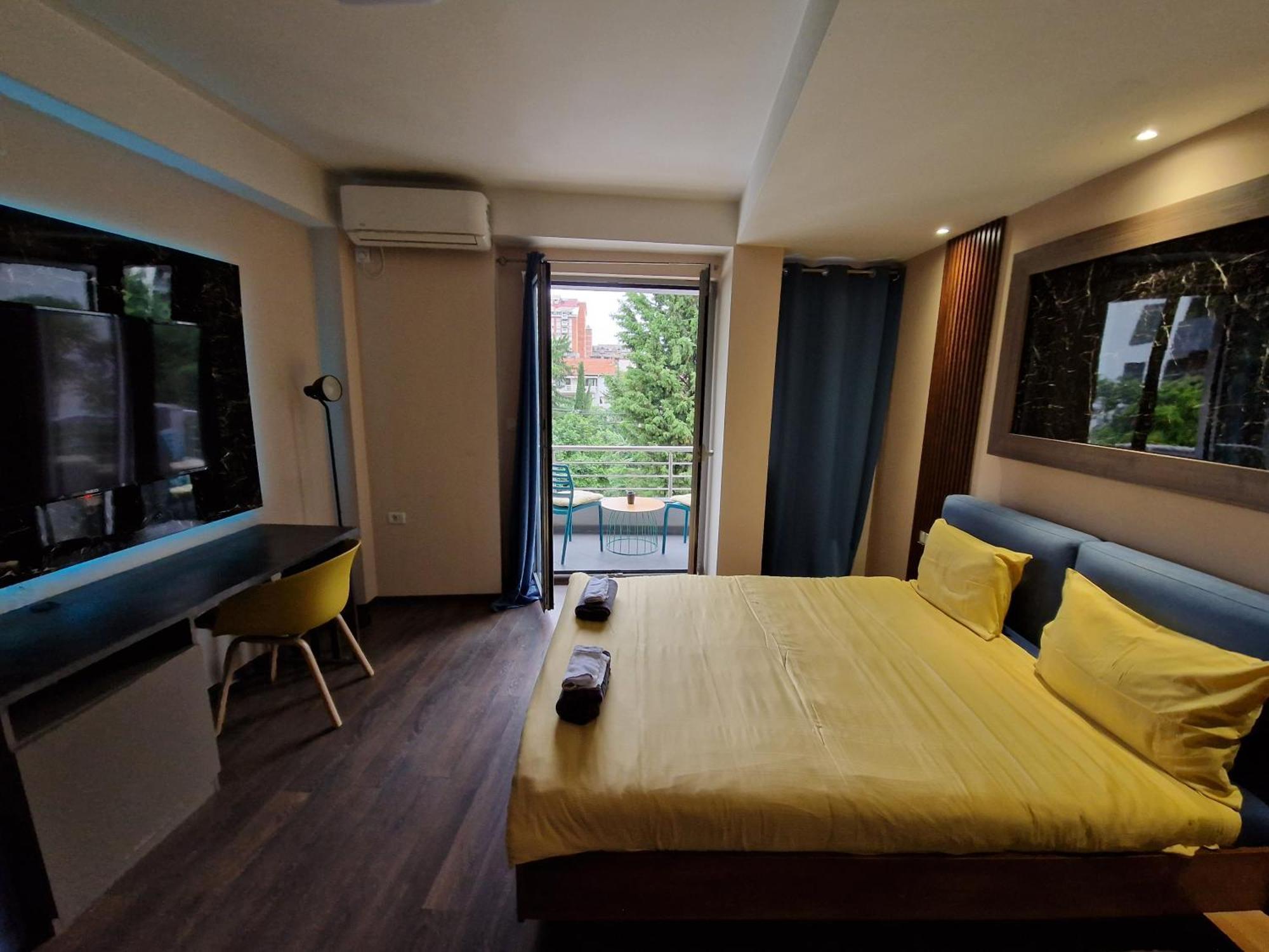 Vanilla Boutique Apartments Скопие Екстериор снимка