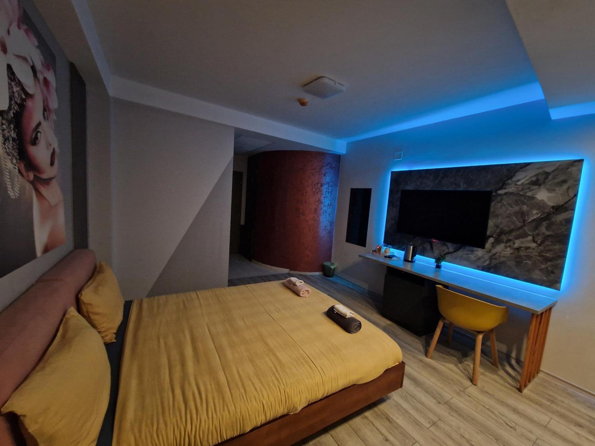 Vanilla Boutique Apartments Скопие Екстериор снимка