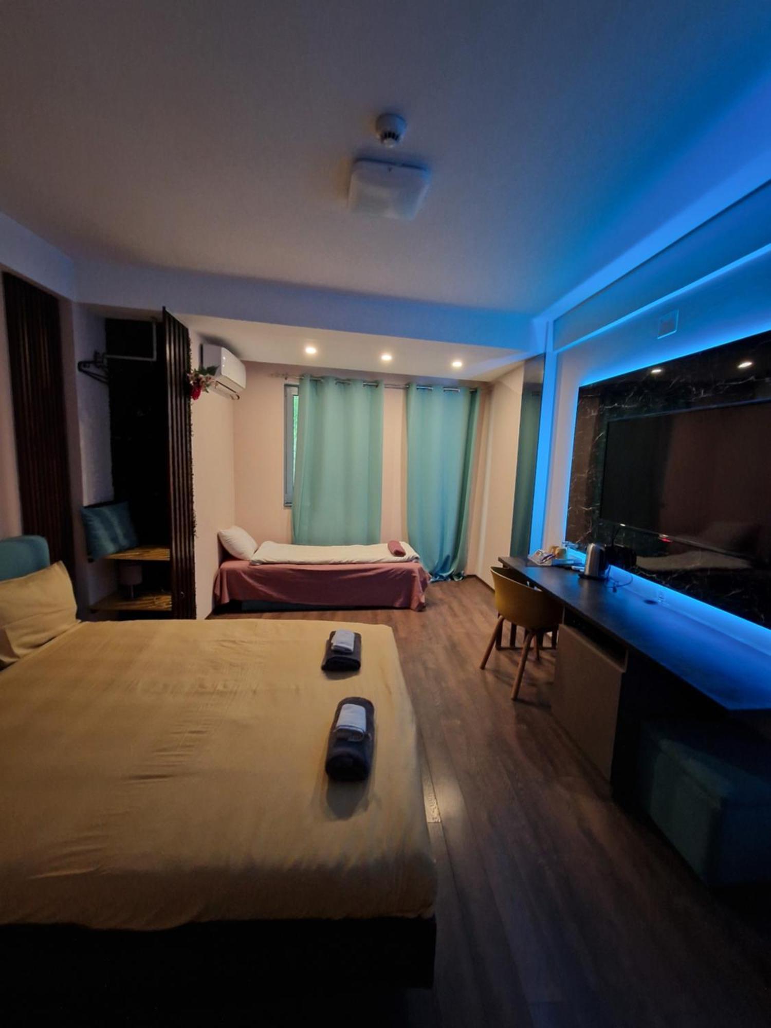 Vanilla Boutique Apartments Скопие Екстериор снимка