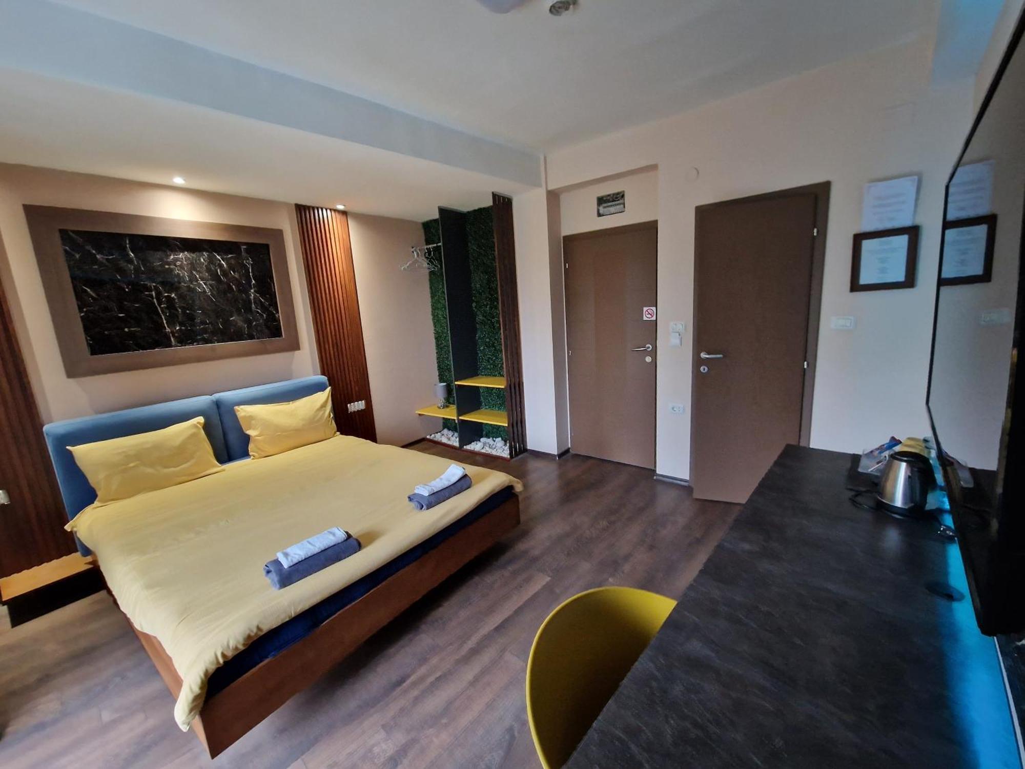 Vanilla Boutique Apartments Скопие Екстериор снимка